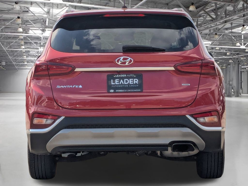 2019 Hyundai Santa Fe SE photo 3