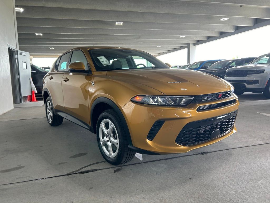 2024 Dodge Hornet GT photo 2