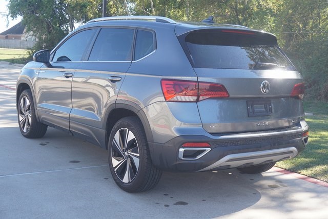 2024 Volkswagen Taos SE photo 4