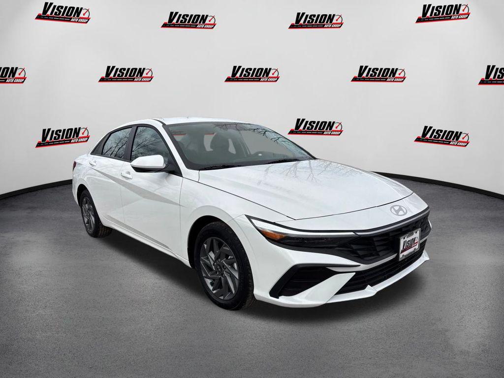 2025 Hyundai Elantra Hybrid Blue photo 3