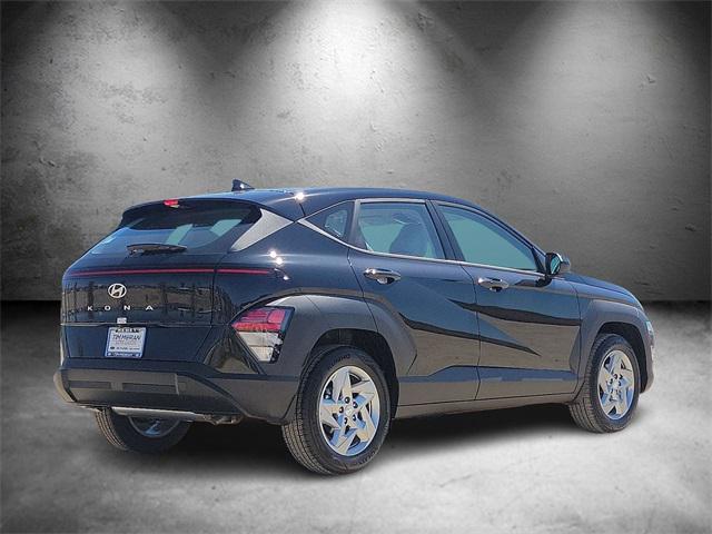 2026 Hyundai Kona SE photo 2