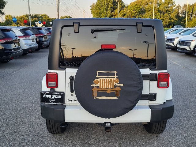 2016 Jeep Wrangler Unlimited Sahara photo 3