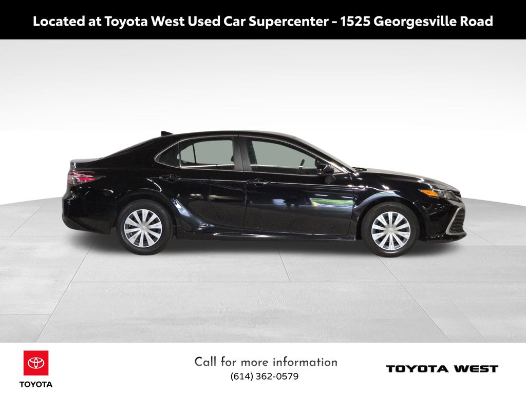 2023 Toyota Camry Hybrid LE photo 4