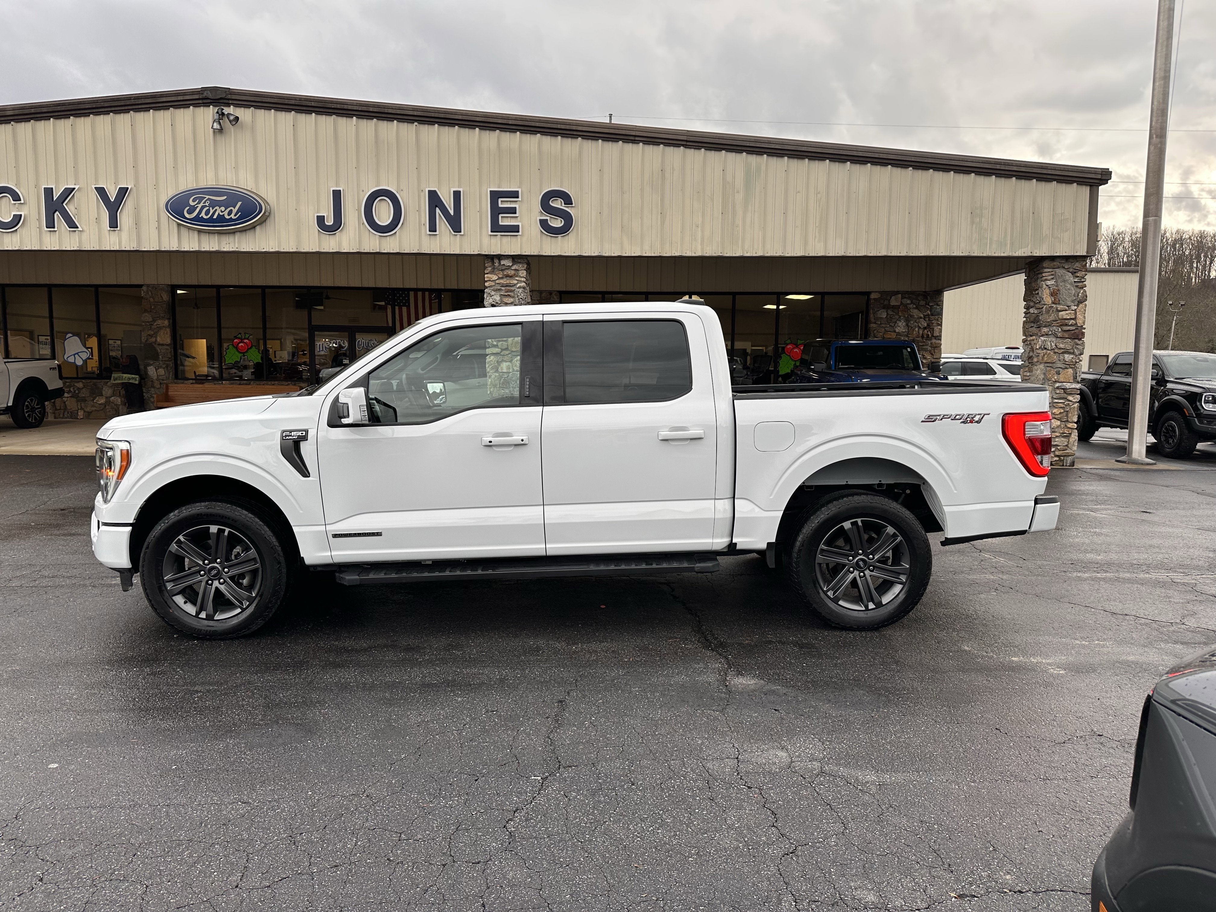 2023 Ford F-150 Lariat's photo