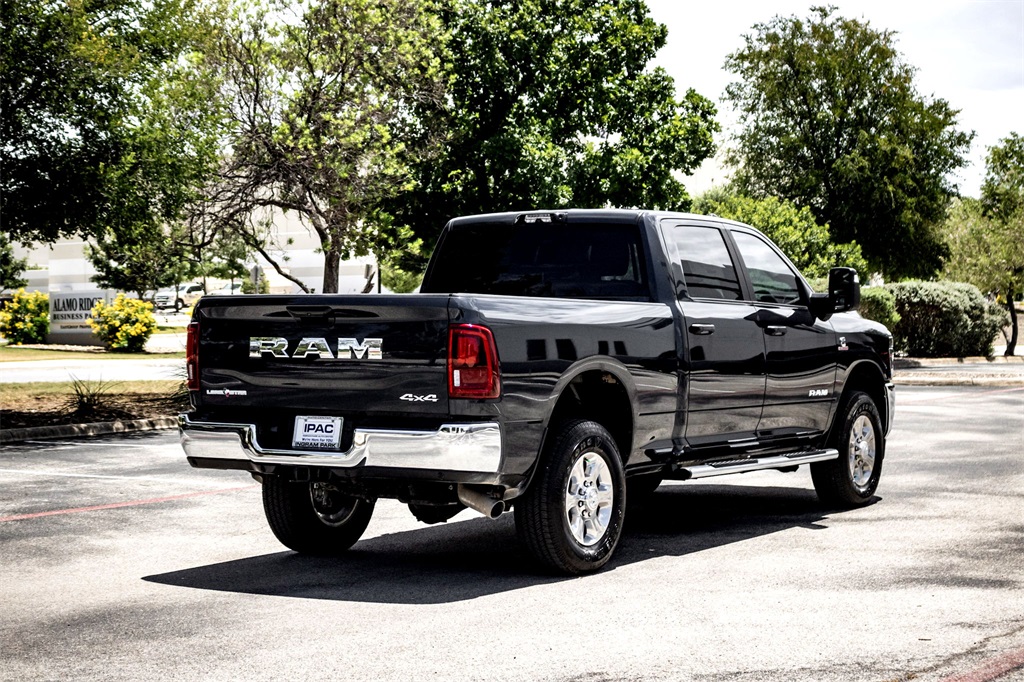 2025 Ram 2500 Big Horn photo 3