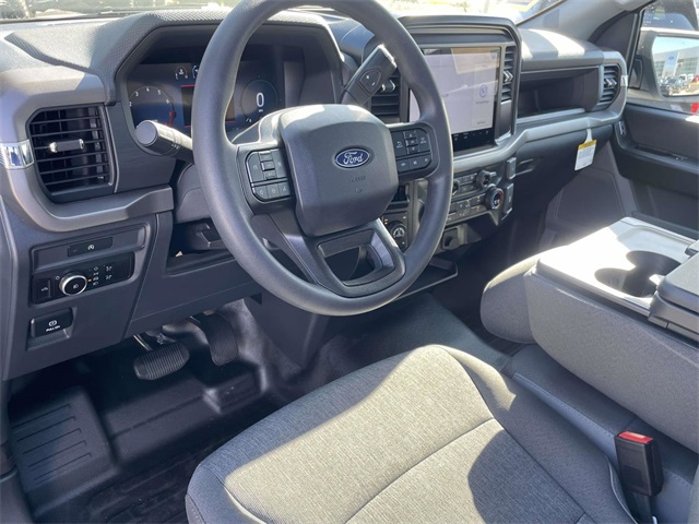 2025 Ford F-150 XL photo 3