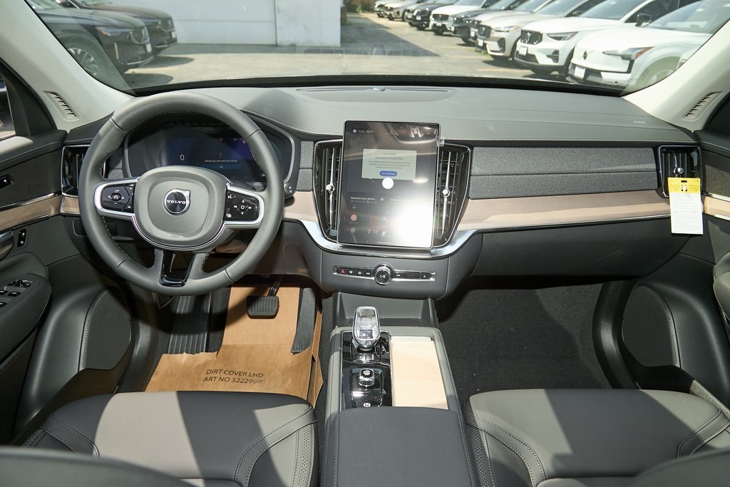 2025 VOLVO XC90 - Image 20