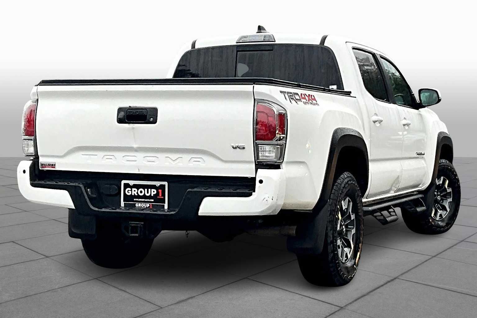 2023 Toyota Tacoma TRD 4x4 photo 11