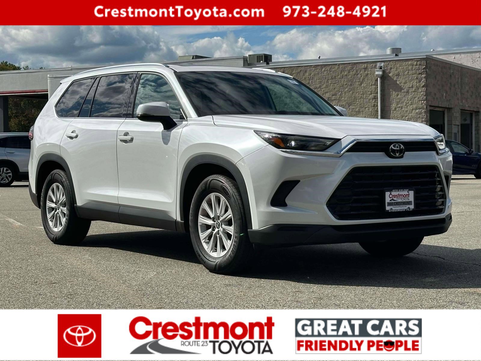 2025 Toyota Grand Highlander XLE photo 2