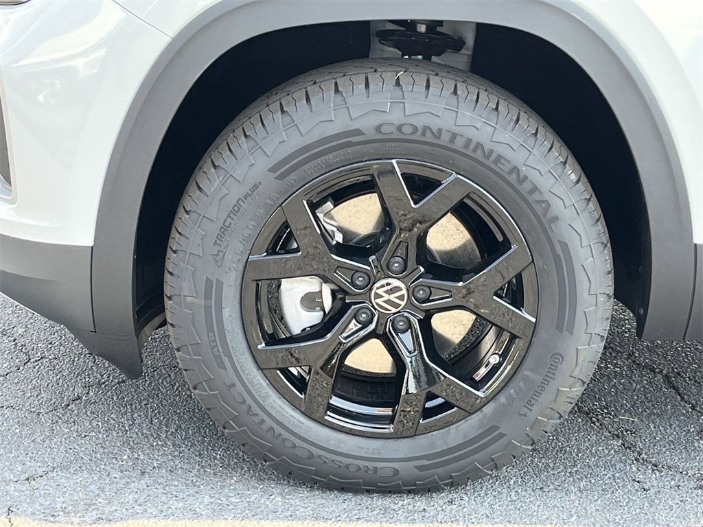 2025 Volkswagen Atlas Peak Edition photo 29