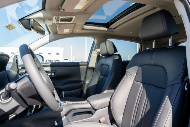 2026 Honda HR-V EX-L photo 12