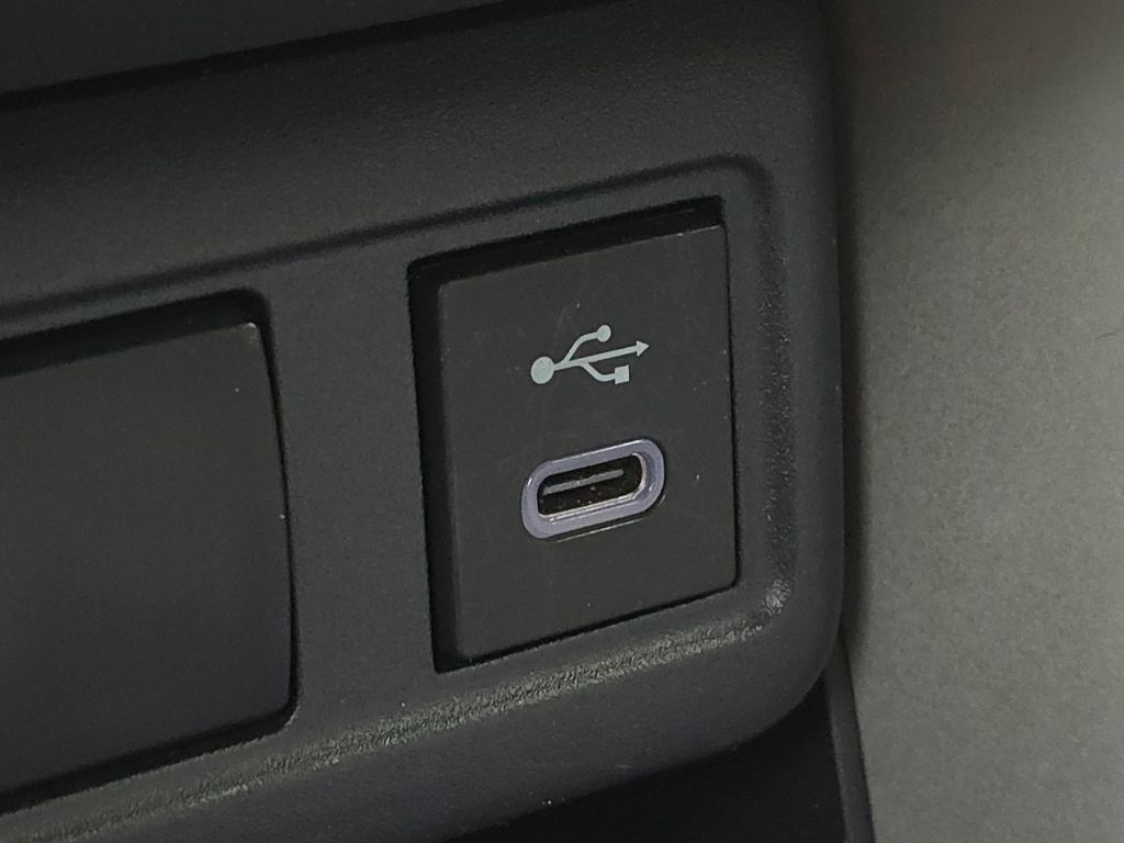 2024 Toyota Corolla Hybrid SE photo 29