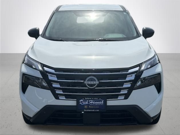 2025 Nissan Rogue S photo 3
