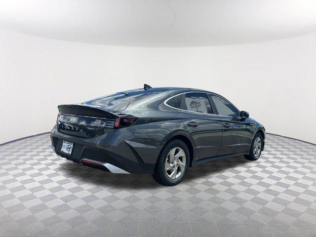 2025 Hyundai Sonata SE photo 5