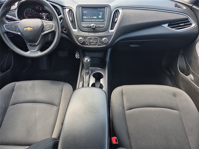 2017 Chevrolet Malibu photo 10