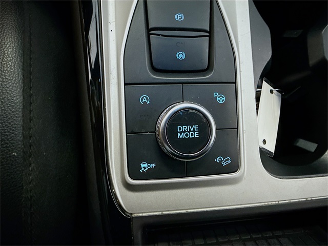 2023 Ford Explorer ST photo 12