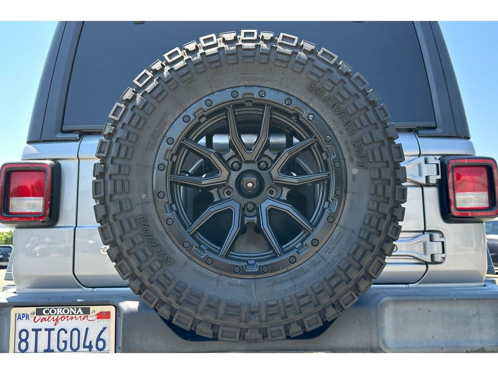 2019 Jeep Wrangler Sport S photo 14