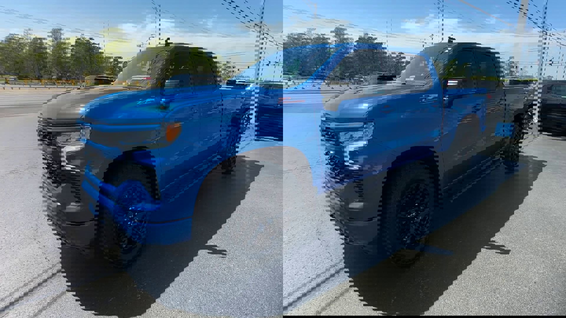 2022 Chevrolet Silverado 1500 RST photo 3