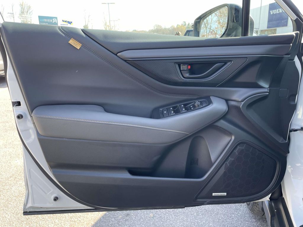 2025 Subaru Outback Wilderness photo 4