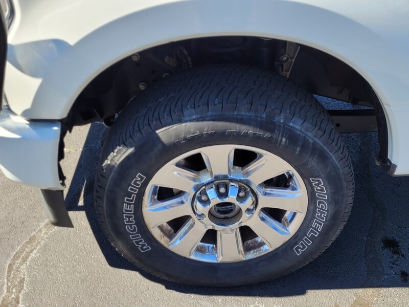 2022 Ford F-350 Platinum photo 15