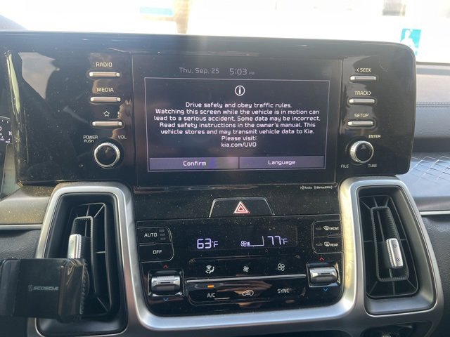 2021 Kia Sorento S photo 3