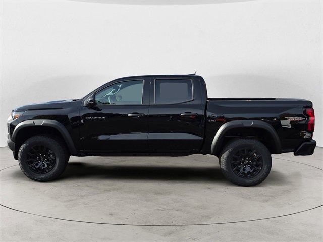 2026 Chevrolet Colorado Trail Boss photo 2