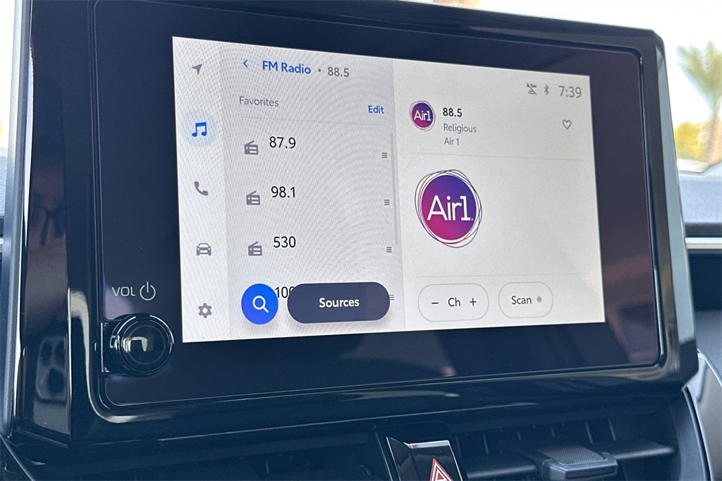 2025 Toyota Corolla LE photo 17