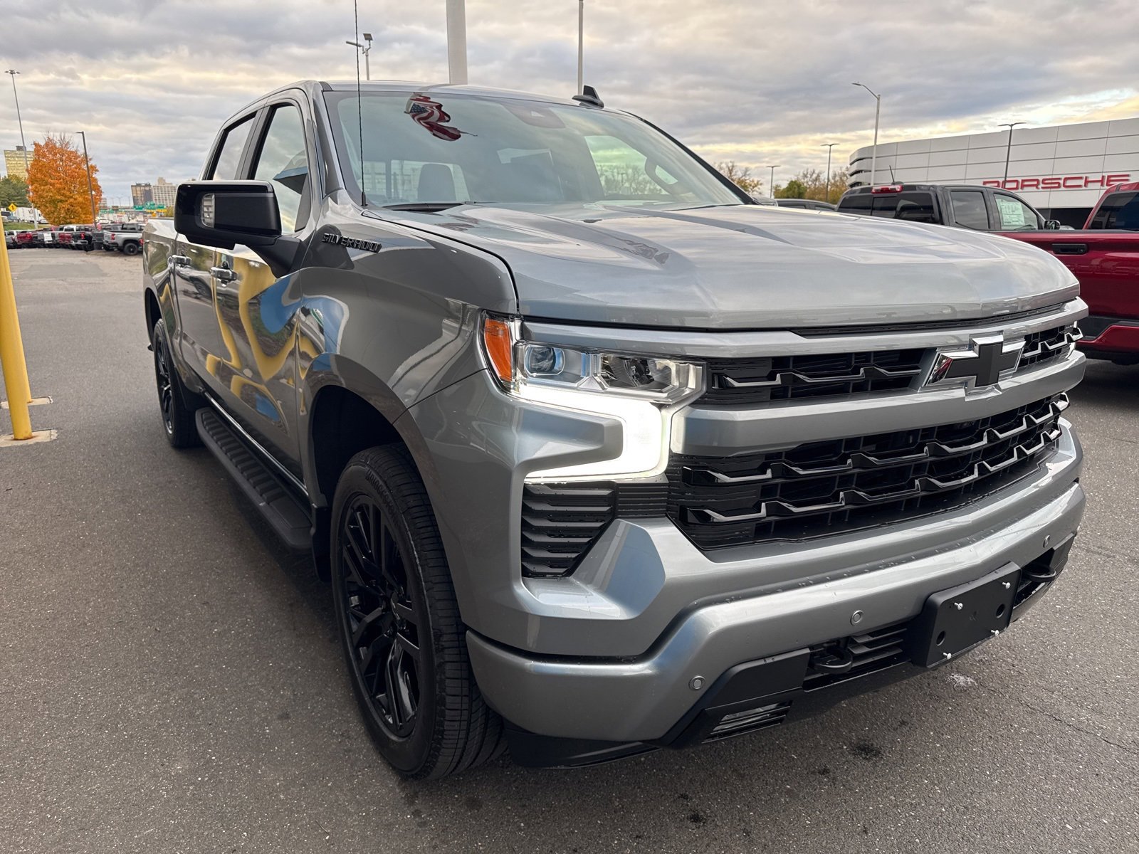 2026 Chevrolet Silverado 1500 RST photo 2