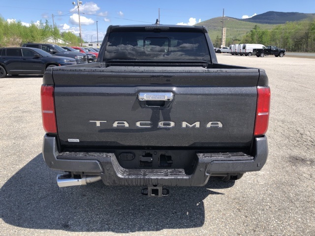 2025 Toyota Tacoma Limited photo 4