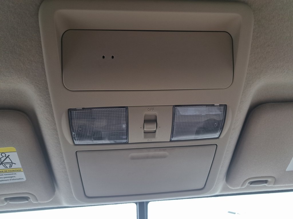2016 Nissan Frontier SV photo 11