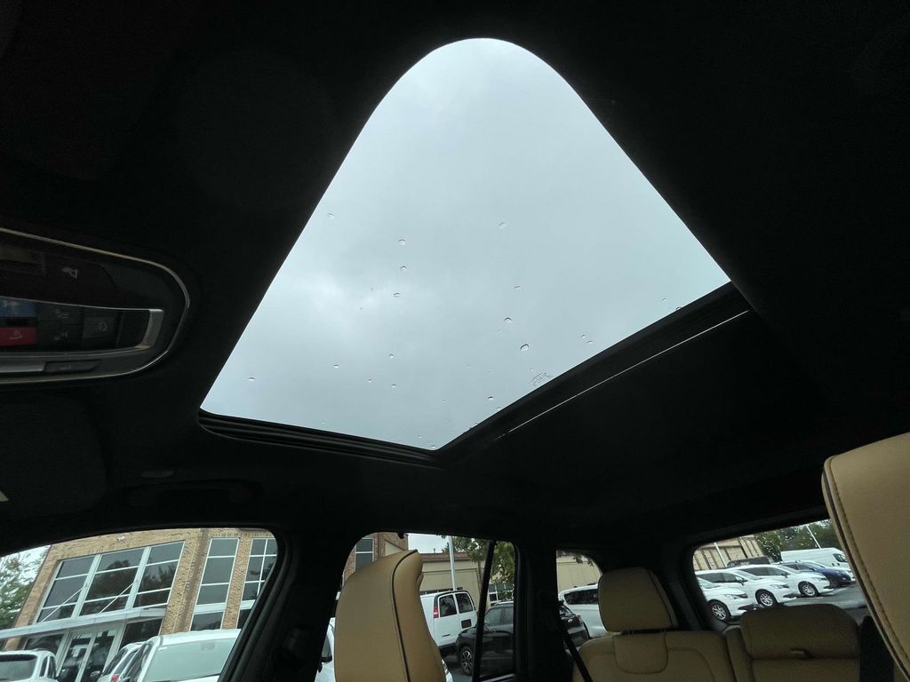 2025 Jeep Grand Cherokee Summit Reserve photo 20