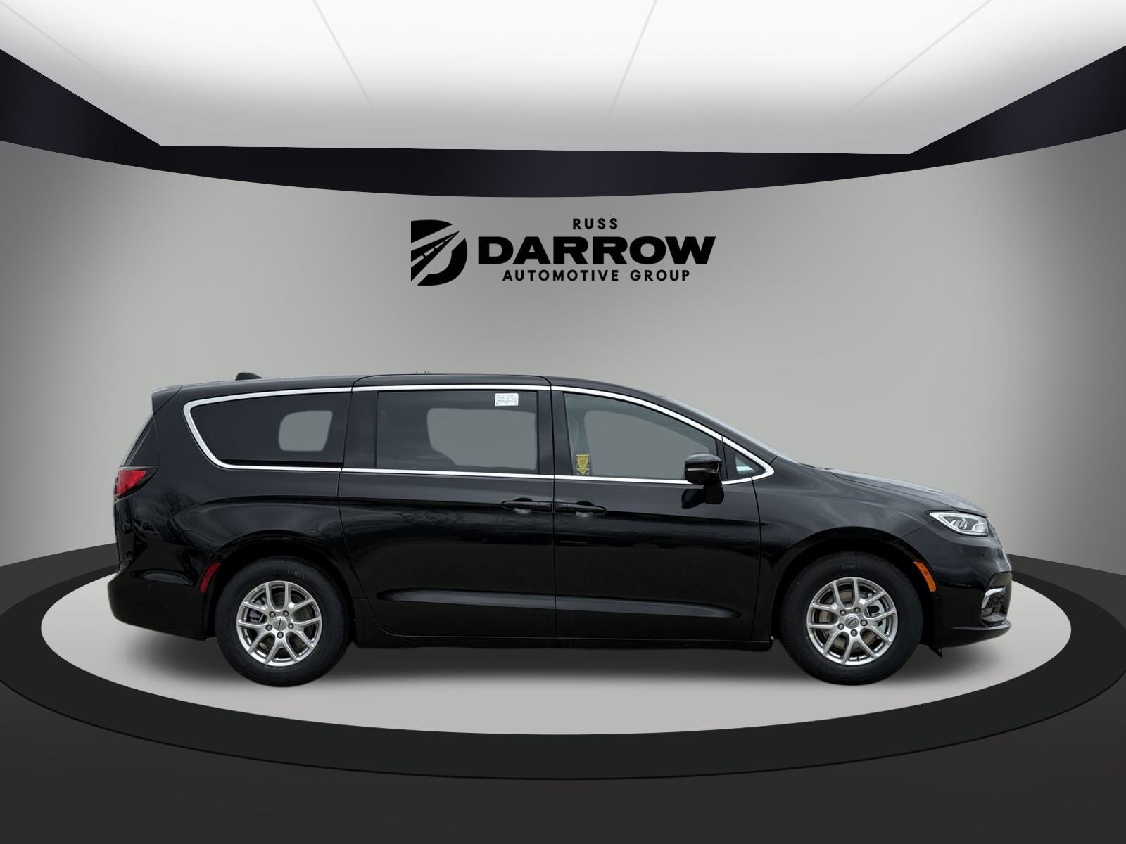2025 Chrysler Pacifica photo 4