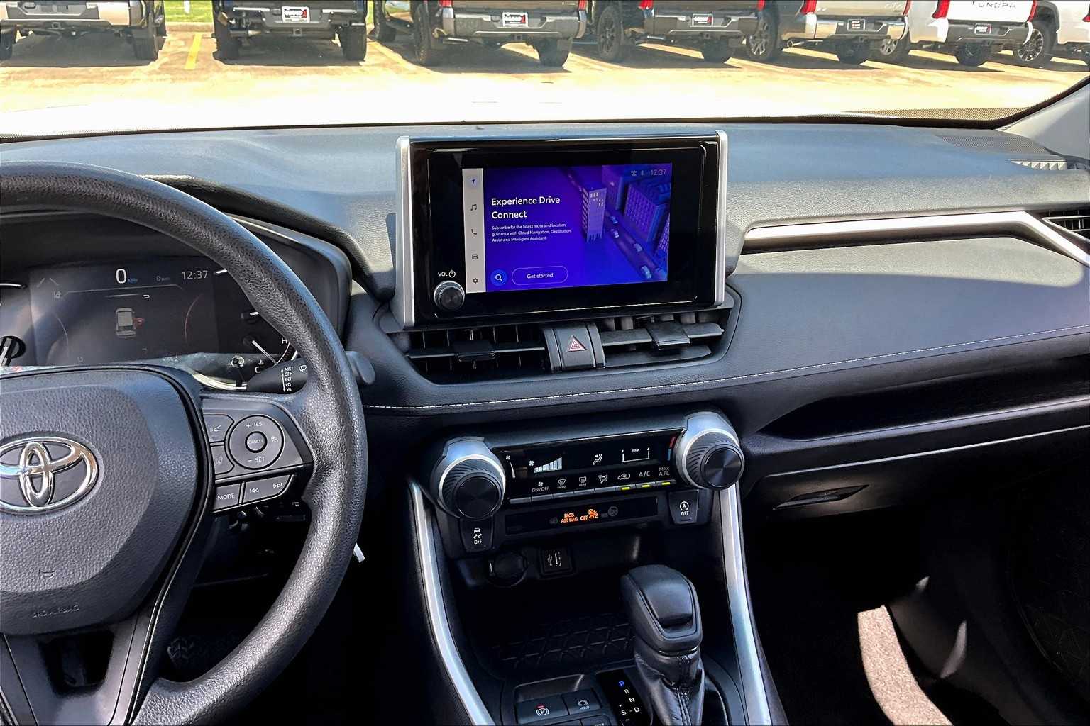 2024 Toyota RAV4 LE photo 6