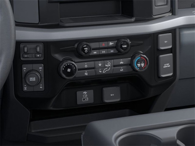 2025 Ford F-350 photo 13