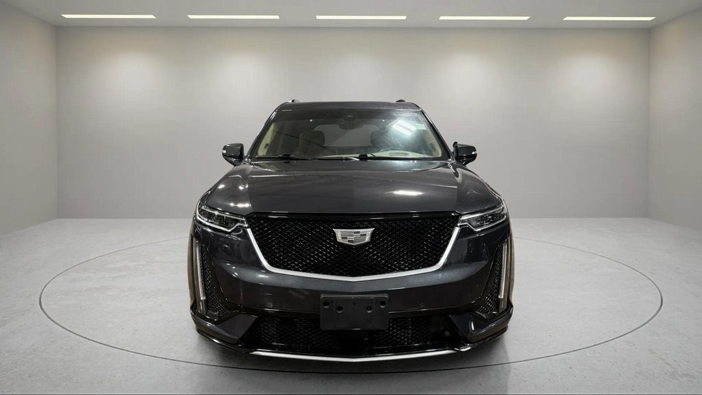 2023 Cadillac XT6 Sport photo 2