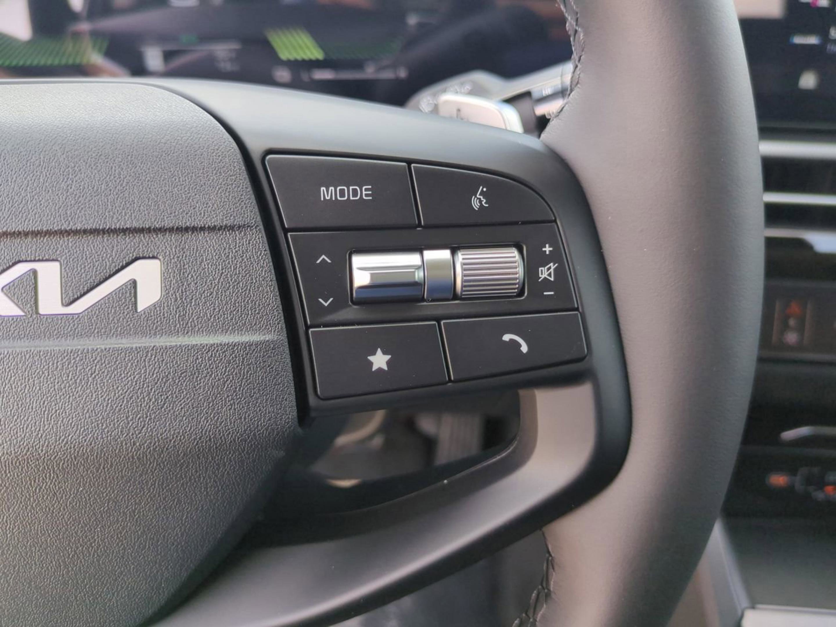 2026 Kia Sportage Hybrid LX photo 15