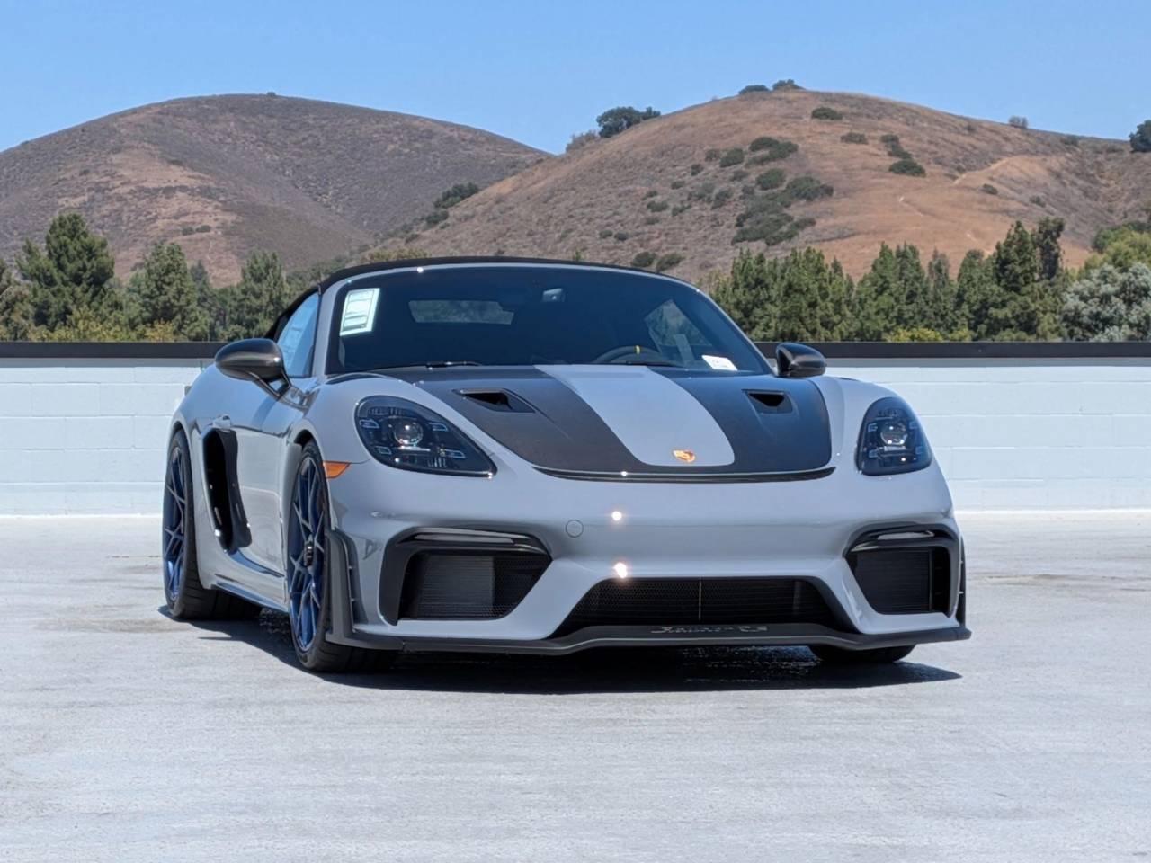 2025 Porsche Boxster Spyder photo 7