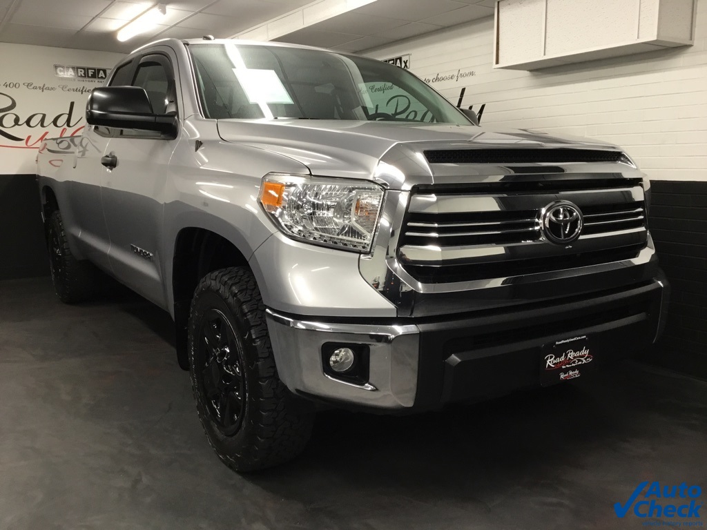 2017 Toyota Tundra TRD Pro photo 2