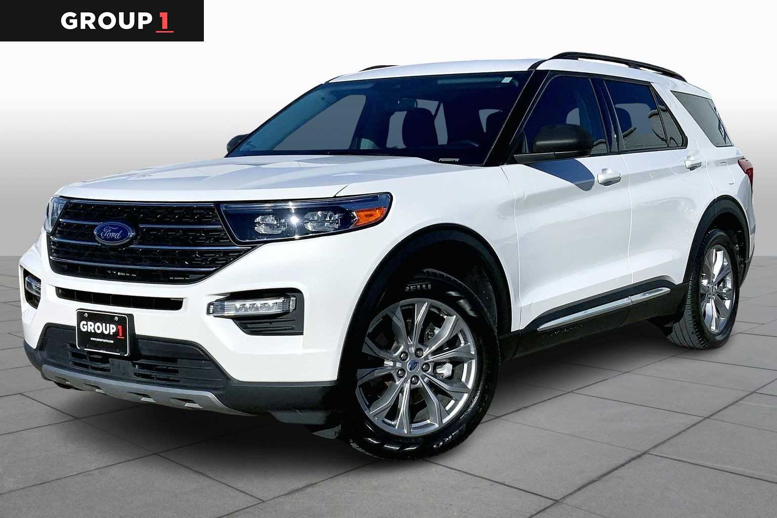 2023 Ford Explorer XLT's photo