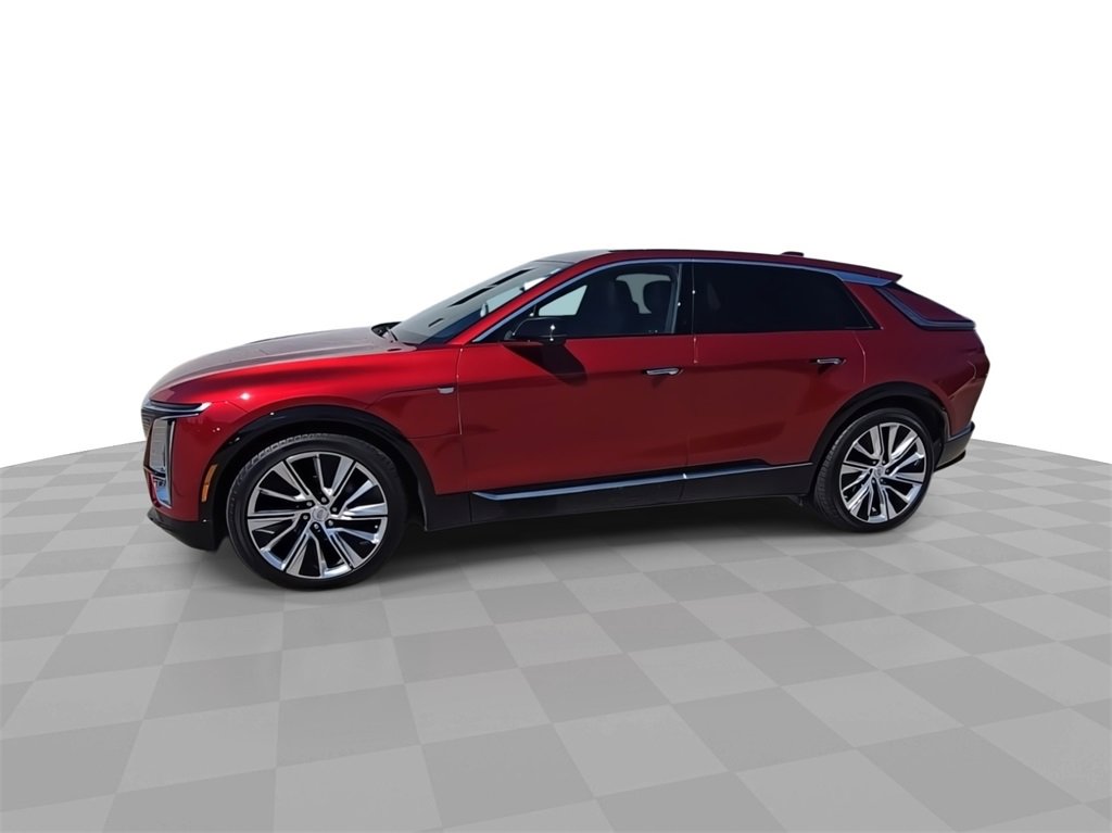 2024 Cadillac Lyriq Luxury photo 4