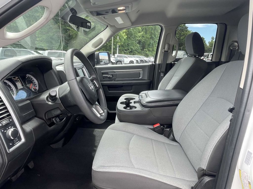 2024 Ram 1500 Classic SLT photo 24