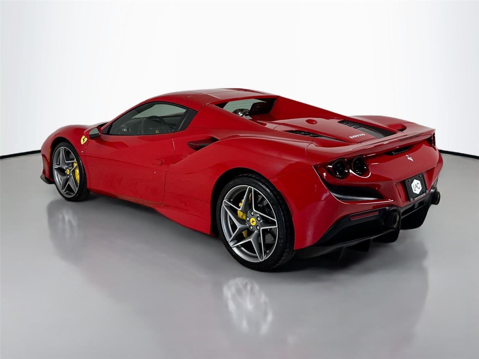 2022 Ferrari F8 Spider photo 42