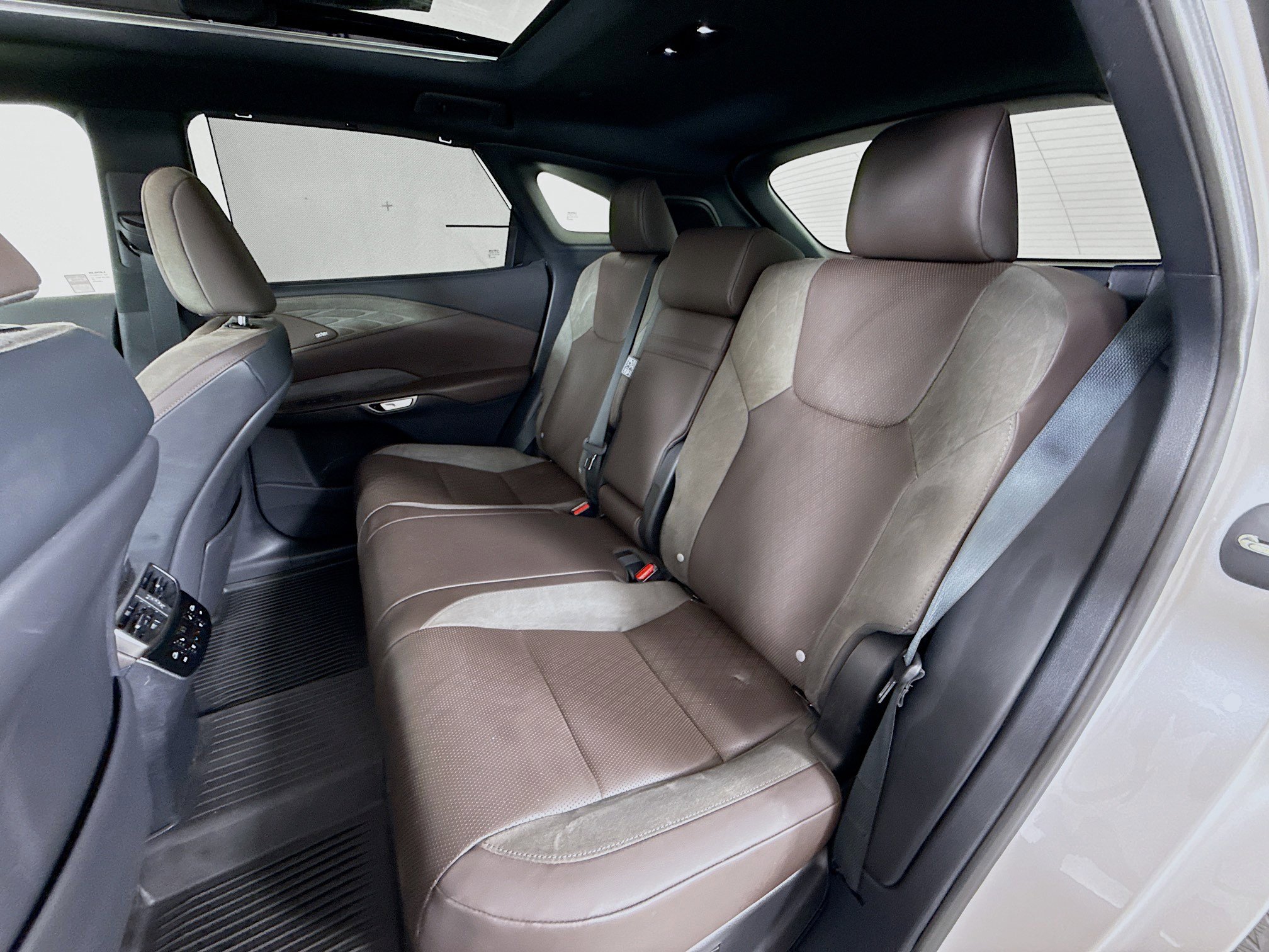 2023 Lexus RX 350 Luxury photo 23