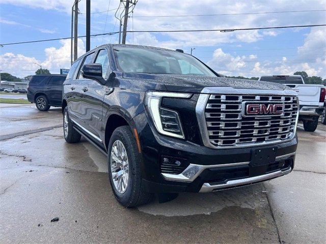 2025 GMC Yukon XL Denali's photo