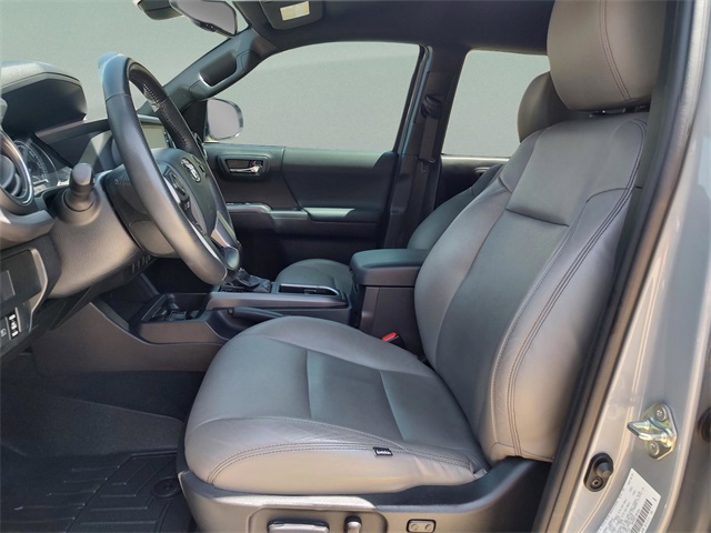 2020 Toyota RAV4 TRD Off-Road photo 25