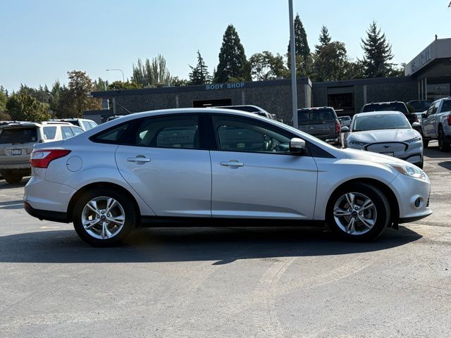 2013 Ford Focus SE photo 4