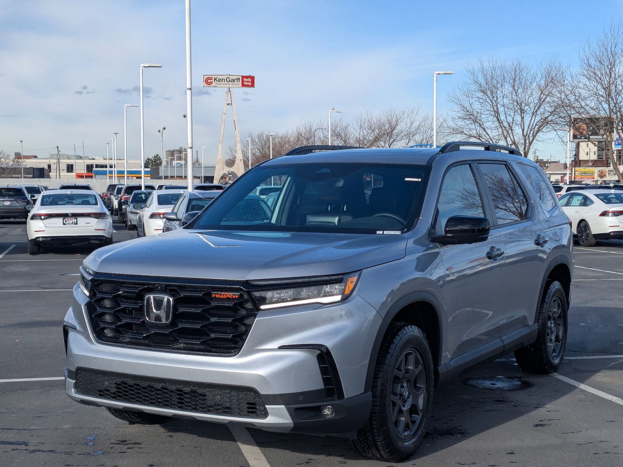 2025 Honda Pilot TrailSport photo 7