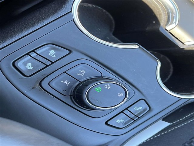 2022 Gmc Terrain SLE photo 25