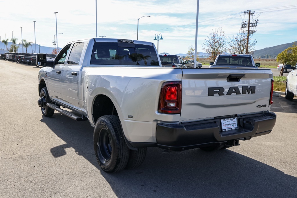 New 2026 Silver-Zynith Exterior Paint RAM Tradesman image 5