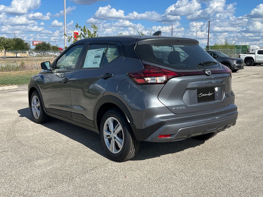 2025 Nissan Kicks Play S photo 13